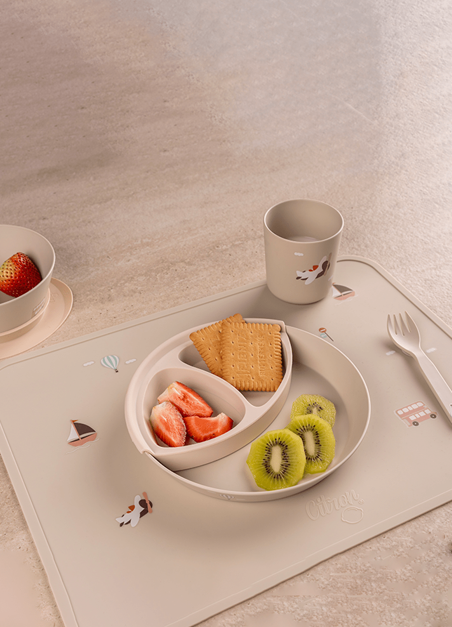 Bio-Based Tableware set - Vehicles
