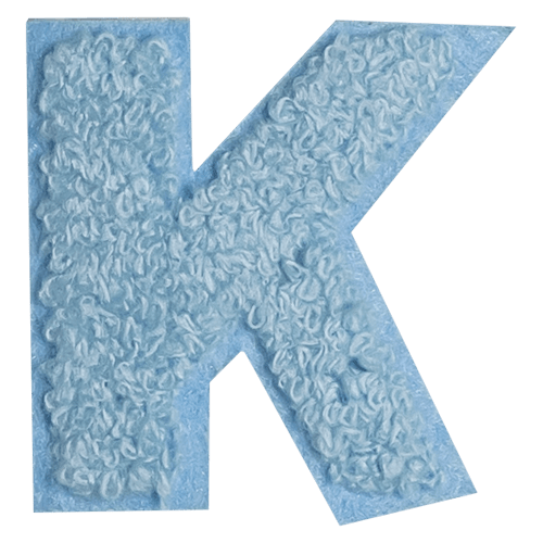 حرف "K" الأزرق