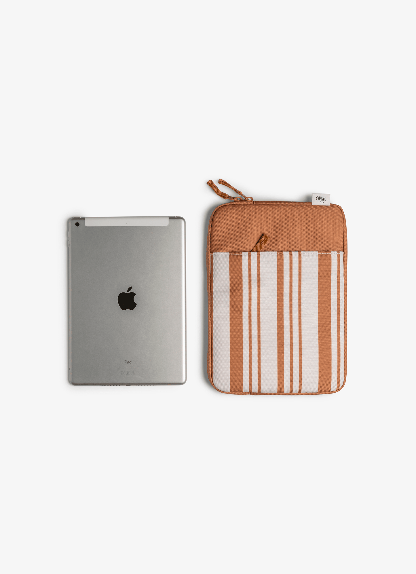 Protective Ipad Sleeve with zipper - Caramel